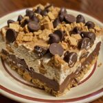 Quick and easy Reese’s Peanut Butter No-Bake Bars! Perfect dessert for peanut butter lovers. No oven needed, just mix, chill, and enjoy.